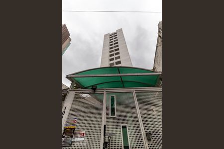 Apartamento à venda com 41m², 1 quarto e 1 vaga Apartamento à venda com 41m², 1 quarto e 1 vagaFachada