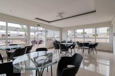 Apartamento à venda com 46m², 2 quartos e 1 vaga Apartamento à venda com 46m², 2 quartos e 1 vagaÁrea comum - Salão de festas