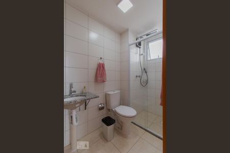 Apartamento à venda com 46m², 2 quartos e 1 vaga Apartamento à venda com 46m², 2 quartos e 1 vagaBanheiro