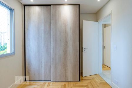 Apartamento à venda com 70m², 2 quartos e 1 vagaQuarto 2