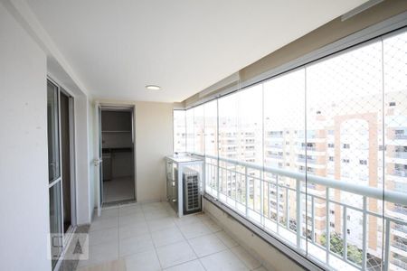 Apartamento à venda com 160m², 3 quartos e 3 vagasVaranda