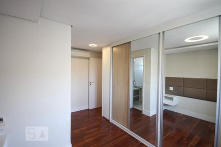 Apartamento à venda com 160m², 3 quartos e 3 vagasSuíte 2