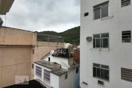 Sala vista de apartamento para alugar com 1 quarto, 43m² em Riachuelo, Rio de Janeiro