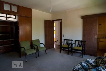 Casa para alugar com 243m², 4 quartos e 3 vagasSuíte