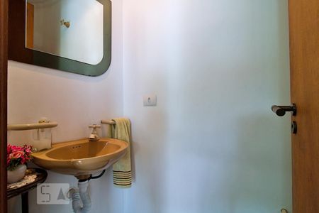 Casa à venda com 288m², 4 quartos e 4 vagasLavabo 1