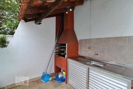 Casa à venda com 288m², 4 quartos e 4 vagasChurrasqueira