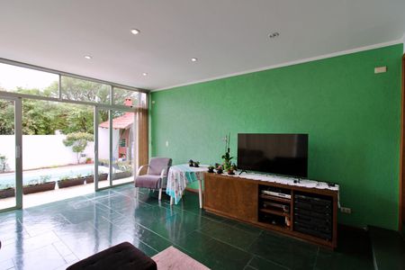 Casa à venda com 288m², 4 quartos e 4 vagasSala de TV