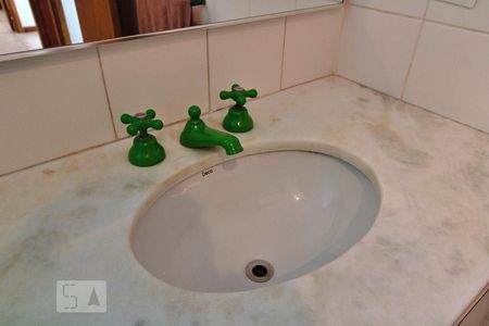 Casa à venda com 288m², 4 quartos e 4 vagasBanheiro da Suíte 3