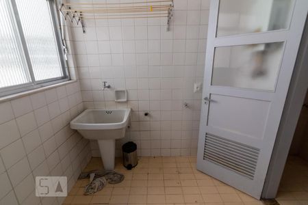 Apartamento à venda com 109m², 3 quartos e 1 vagaÁrea de Serviço