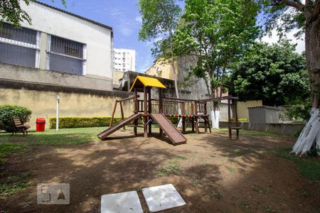 Apartamento à venda com 51m², 2 quartos e 1 vaga Apartamento à venda com 51m², 2 quartos e 1 vagaPlayground