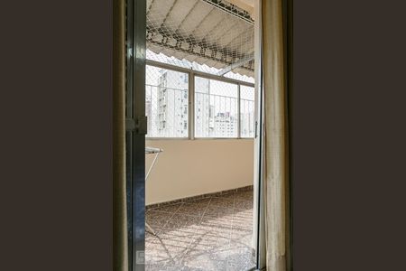 Apartamento à venda com 107m², 3 quartos e 1 vaga Apartamento à venda com 107m², 3 quartos e 1 vagaVaranda