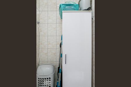 Apartamento à venda com 107m², 3 quartos e 1 vaga Apartamento à venda com 107m², 3 quartos e 1 vagaBanheiro de Serviço