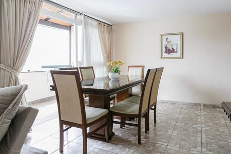 Sala de apartamento à venda com 3 quartos, 107m² em Cerqueira César, São Paulo