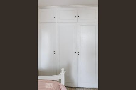 Apartamento à venda com 107m², 3 quartos e 1 vaga Apartamento à venda com 107m², 3 quartos e 1 vagaQuarto 1