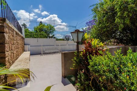 Casa à venda com 380m², 4 quartos e 4 vagasVaranda