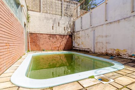 Piscina de casa à venda com 4 quartos, 380m² em Menino Deus, Porto Alegre
