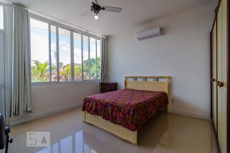 Casa à venda com 380m², 4 quartos e 4 vagasQuarto 1