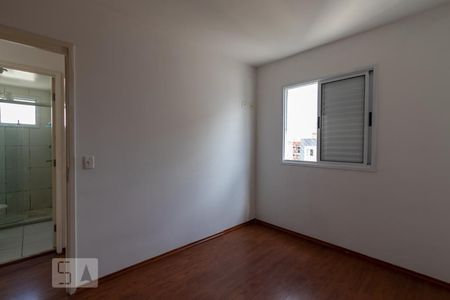 Quarto 1 de apartamento para alugar com 2 quartos, 52m² em Pirajussara, São Paulo
