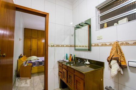 Casa à venda com 431m², 2 quartos e 1 vagaBanheiro do quarto 1