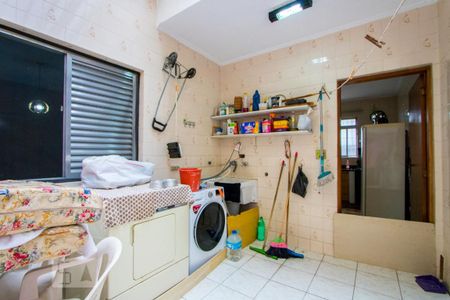 Casa à venda com 431m², 2 quartos e 1 vagaÁrea de serviço