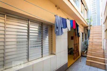 Casa à venda com 431m², 2 quartos e 1 vagaQuintal