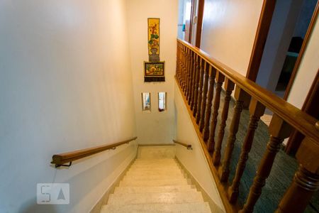 Casa à venda com 431m², 2 quartos e 1 vagaEscadas