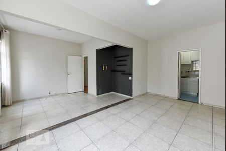 Sala de Apartamento com 2 quartos, 85m² Ipanema