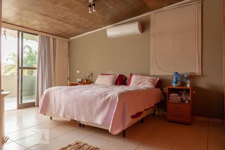 Suíte de casa para alugar com 5 quartos, 460m² em Vigilato Pereira, Uberlândia