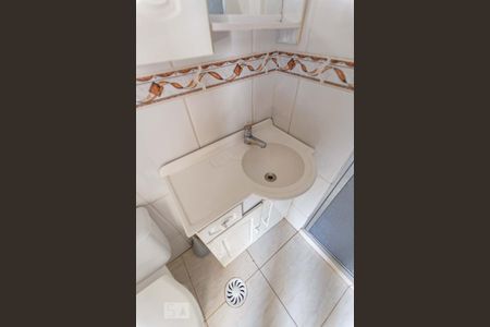 Banheiro de apartamento para alugar com 1 quarto, 43m² em Centro Histórico, Porto Alegre