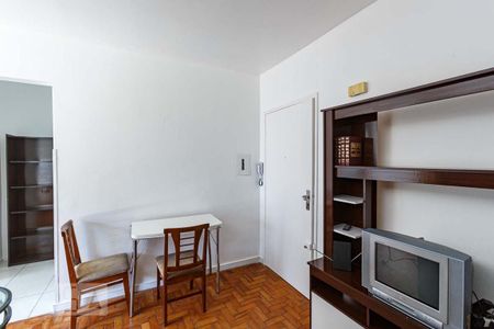 Sala/Quarto de apartamento para alugar com 1 quarto, 43m² em Centro Histórico, Porto Alegre