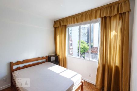 Sala/Quarto de apartamento para alugar com 1 quarto, 43m² em Centro Histórico, Porto Alegre