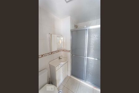 Banheiro de apartamento para alugar com 1 quarto, 43m² em Centro Histórico, Porto Alegre