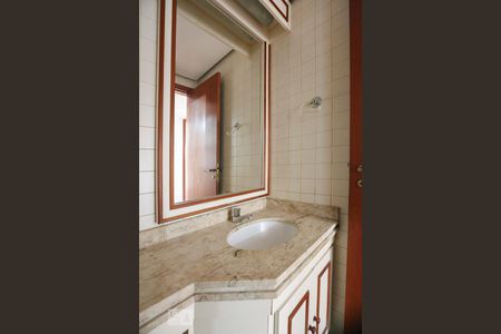 Lavabo de apartamento à venda com 4 quartos, 122m² em Indianópolis, São Paulo