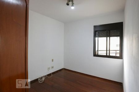 Apartamento à venda com 122m², 4 quartos e 2 vagasQuarto 2