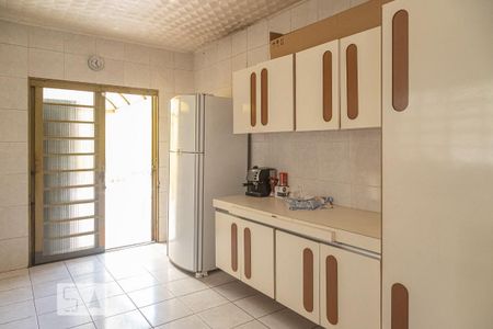 Casa para alugar com 280m², 2 quartos e 1 vagaCozinha