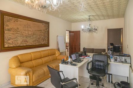 Sala de casa para alugar com 2 quartos, 280m² em Vila Dalila, São Paulo