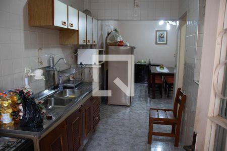 Casa à venda com 520m², 3 quartos e 5 vagas Casa à venda com 520m², 3 quartos e 5 vagasCozinha