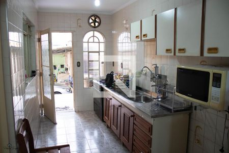 Casa à venda com 520m², 3 quartos e 5 vagas Casa à venda com 520m², 3 quartos e 5 vagasCozinha