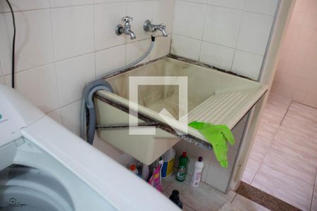 Casa à venda com 520m², 3 quartos e 5 vagas Casa à venda com 520m², 3 quartos e 5 vagasLavanderia