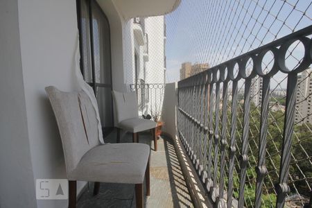Varanda de apartamento à venda com 3 quartos, 180m² em Vila Suzana, São Paulo