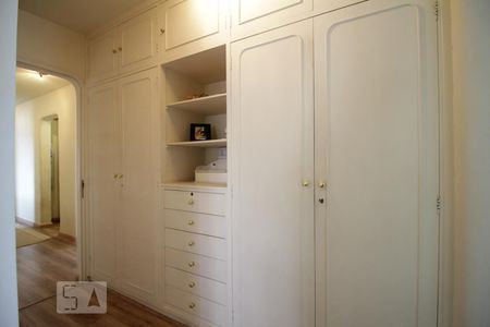 Apartamento à venda com 180m², 3 quartos e 3 vagasSuíte 3