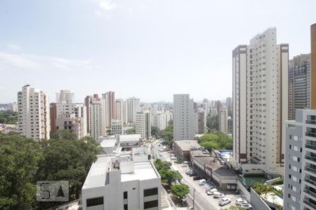 Vista da sala de tv de apartamento à venda com 3 quartos, 180m² em Vila Suzana, São Paulo