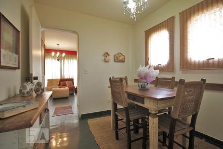 Apartamento à venda com 180m², 3 quartos e 3 vagasCopa