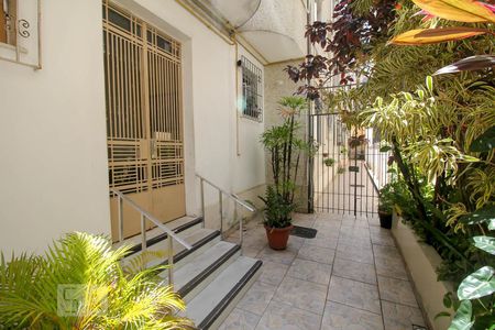 Apartamento para alugar com 60m², 2 quartos e sem vagaEntrada do Prédio
