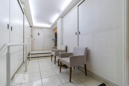 Apartamento à venda com 132m², 2 quartos e sem vagaÁrea comum - Hall de entrada