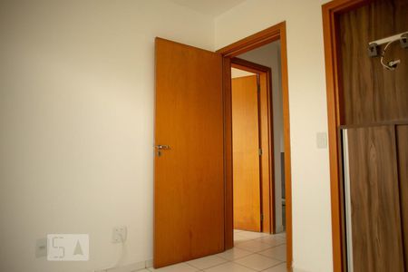 Quarto 2 de apartamento para alugar com 2 quartos, 49m² em Samambaia Sul (samambaia), Brasília