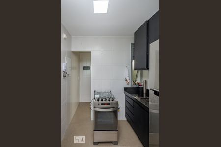 Apartamento à venda com 80m², 2 quartos e 2 vagasCozinha