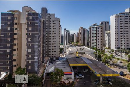 Apartamento à venda com 80m², 2 quartos e 2 vagasVista