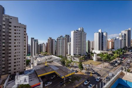 Apartamento à venda com 80m², 2 quartos e 2 vagasVista