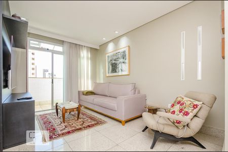 Apartamento à venda com 80m², 2 quartos e 2 vagasSala